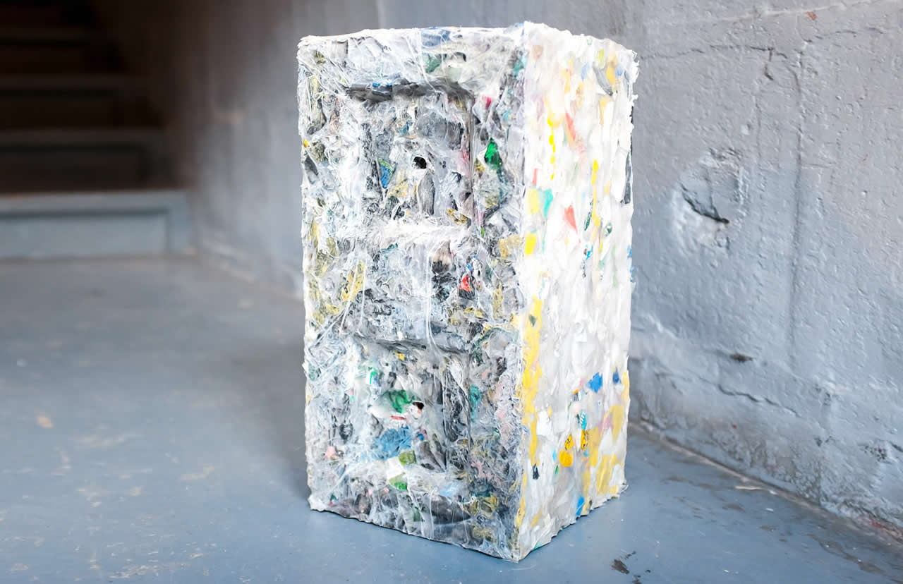 What the plastic bricks look like