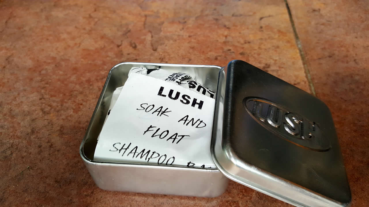lush shampoo tin